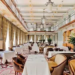 Palace Hotel 5*