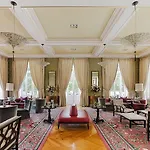 Palace 5*