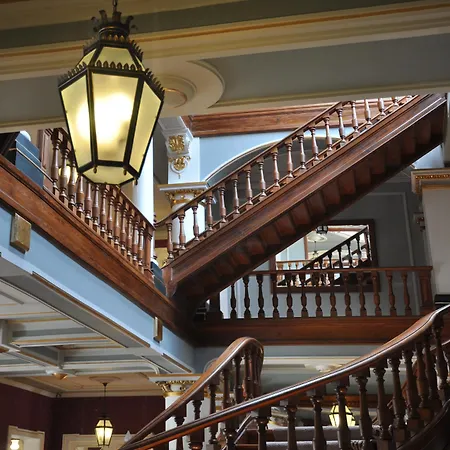 Palace Hotel