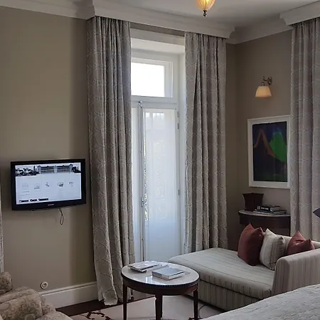 Palace 5*