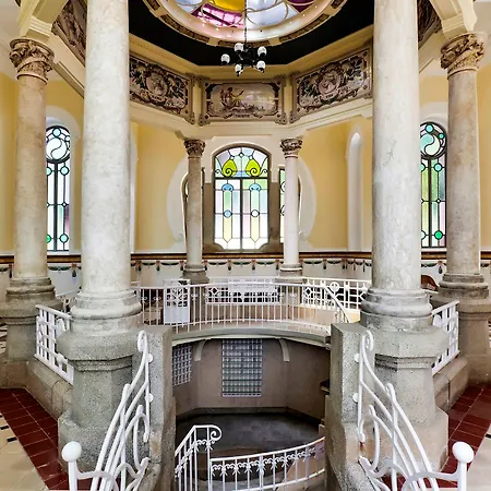 Hotel Palace