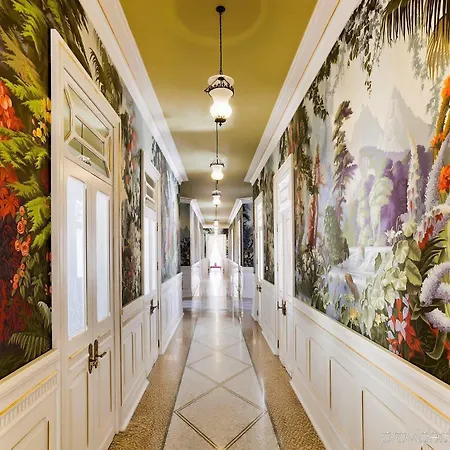 Hotel Palace
